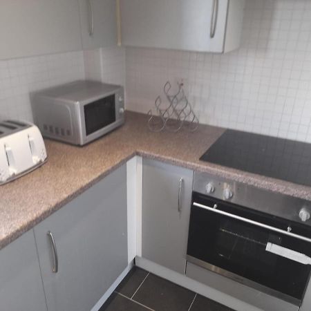 Penthouse Apartment Free Wi-Fi & Parking Occasional Bed Available Solihull Buitenkant foto