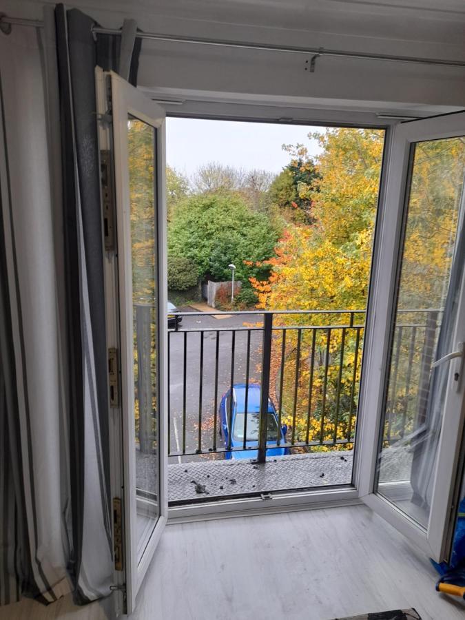 Penthouse Apartment Free Wi-Fi & Parking Occasional Bed Available Solihull Buitenkant foto